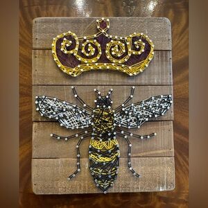 Queen Bee String Art Box Sign